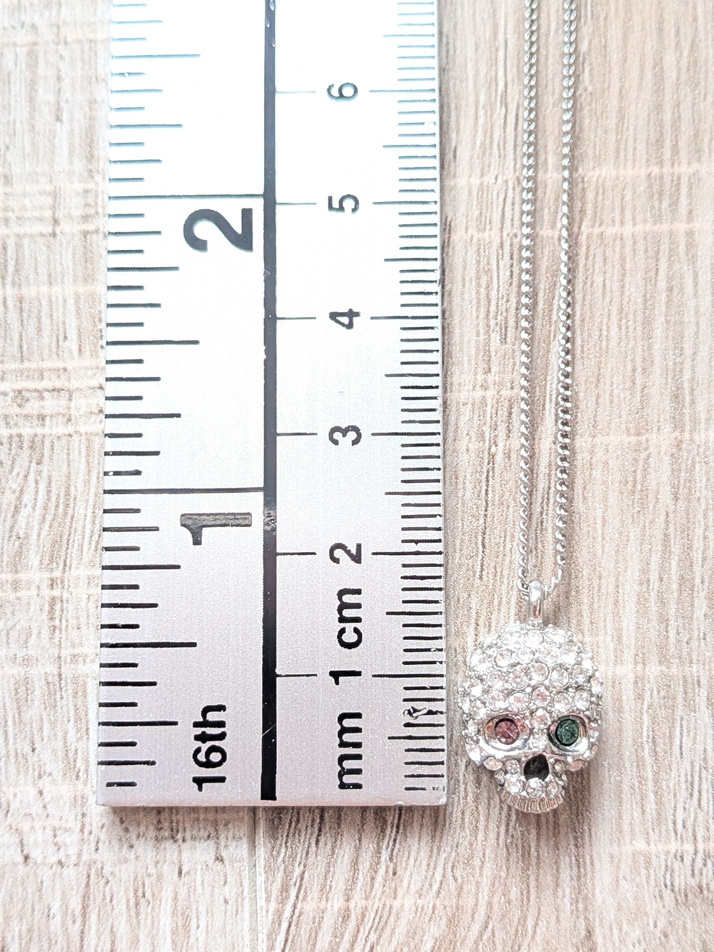 Betsey Johnson Y2K Pave Rhinestone Skull Mismatched Eye Necklace - Picture 4 of 5